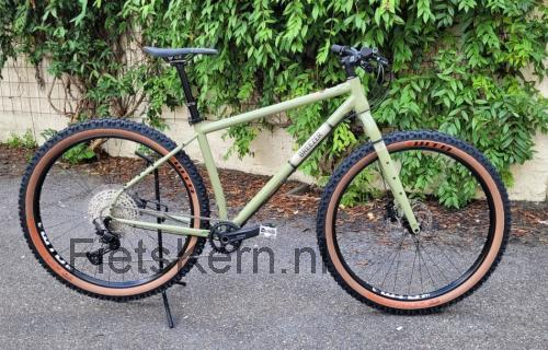 Breezer Thunder specificaties